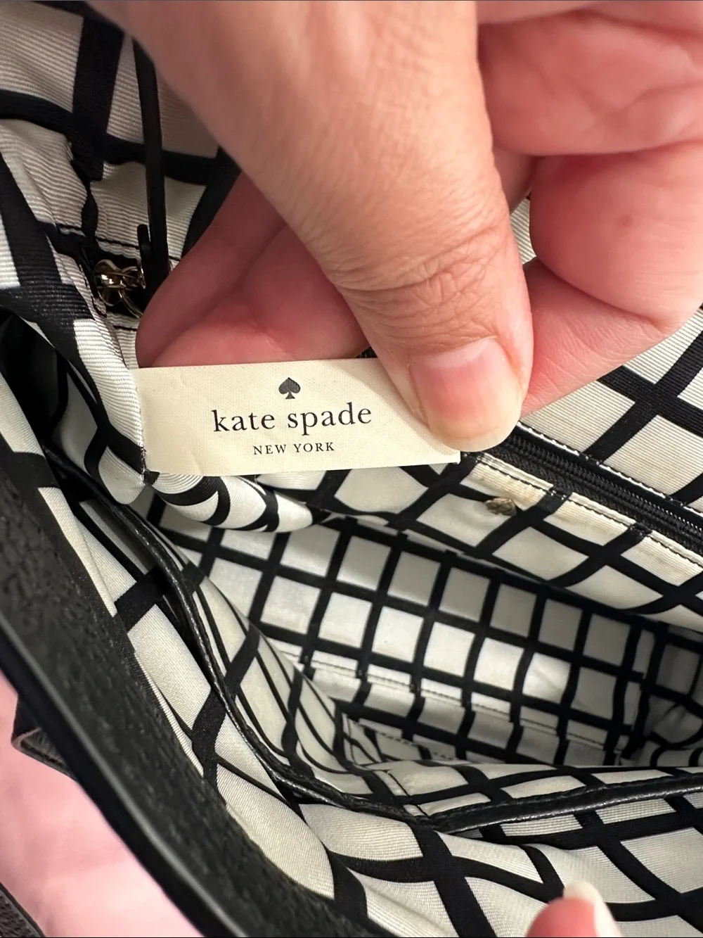 Kate Spade Small Leslie Holden Street Black PXRU5589